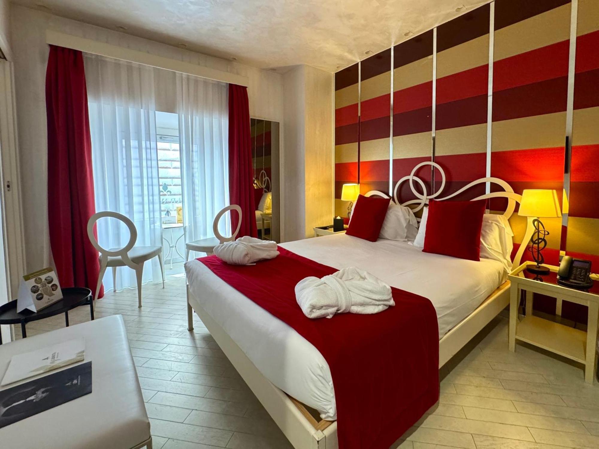 Hotel Caravita — Photos 1